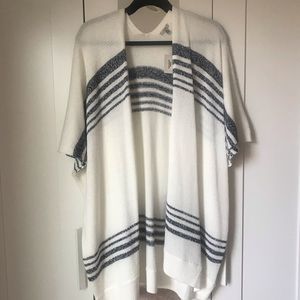 NWT Urban Outfitters Ecote Sweater Wrap Kimono